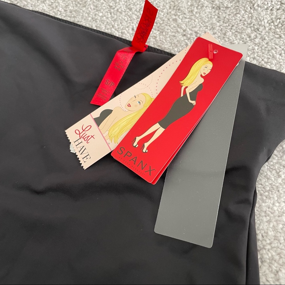 Spanx mid length half slip‎ - Picture 3 of 4